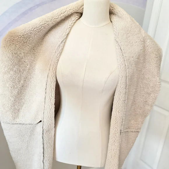 Me Jane | Large | Two Tone Faux Fur And Faux Suede Waterfall Vest - Picture 5 of 10